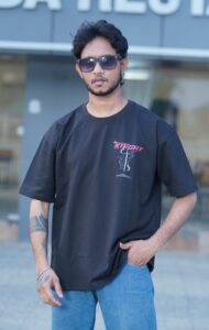 DRESSTRA Men's Oversized Graphic Printed T-Shirt | Knight Design Black Cotton Tee | Casual Streetwear Half Sleeve Round Neck T-Shirt for Men