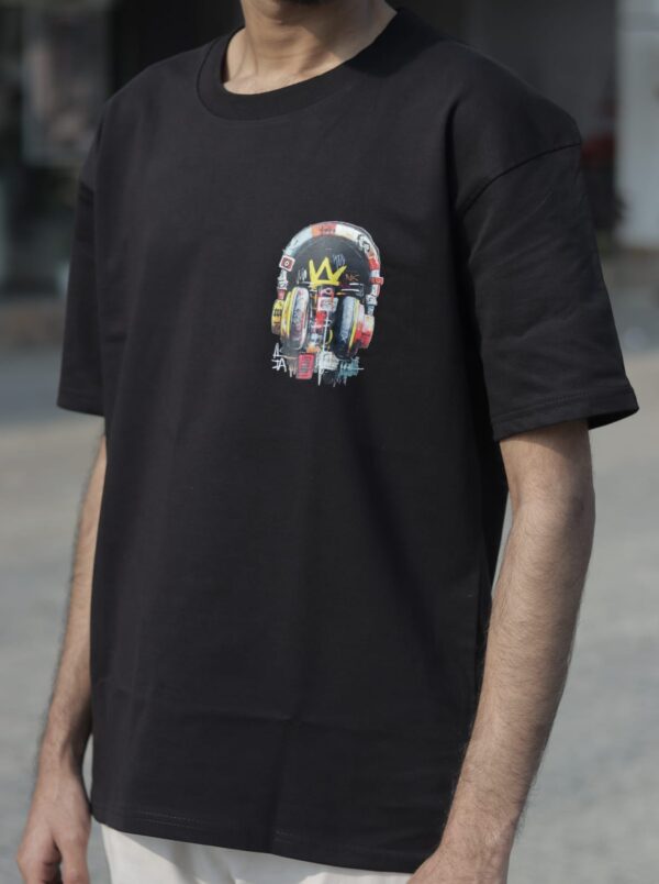Men’s Streetwear Graphic T-Shirt – Graffiti Headphone Crown Print | Oversized Casual Cotton Tee | Black & White |